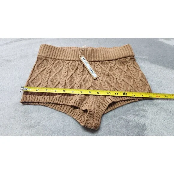 NWT SKIMS Womens XS Dark Honey Snow Bunny Shop Cableknit Shorts - Picture 5 of 5